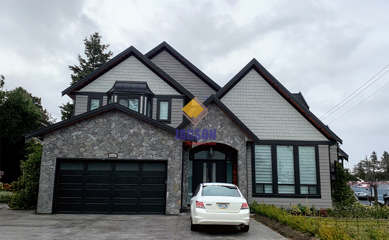 Modern luxury home showcasing random stone cladding